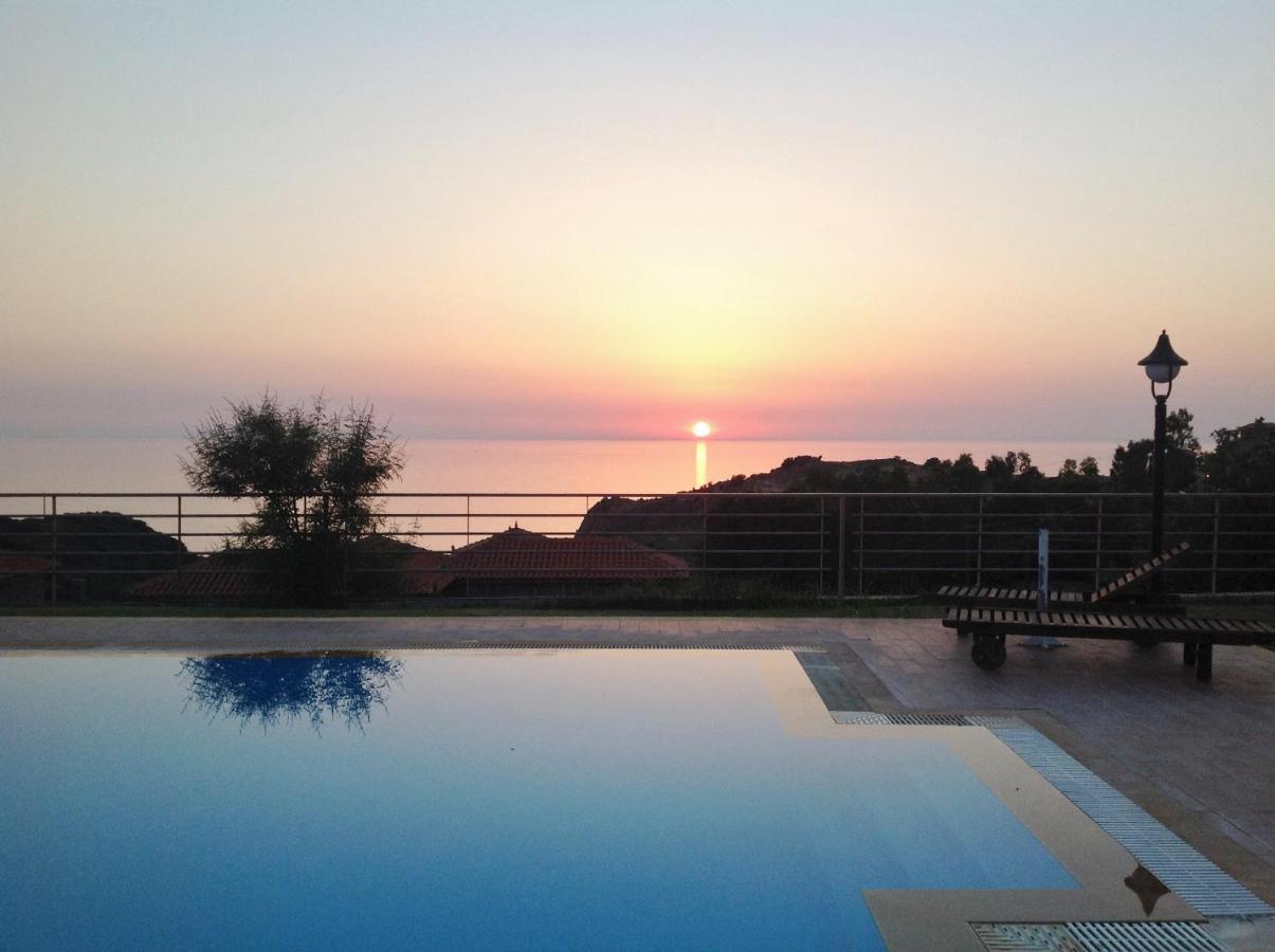 Molivos Sunset Apartments Mithymna Værelse billede